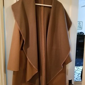 Cape type coat